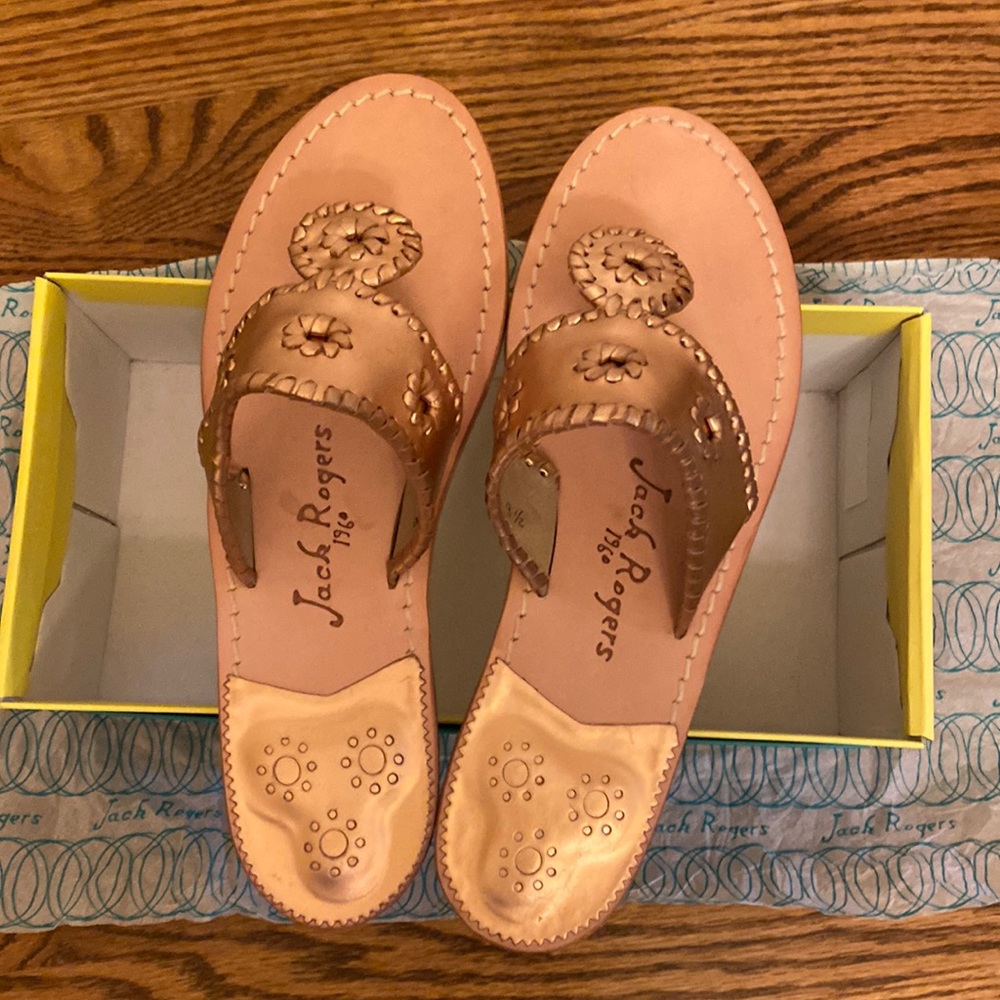 Jack Rogers sandals. NIB. West Hampton. Rose Gold. Hard to find.
